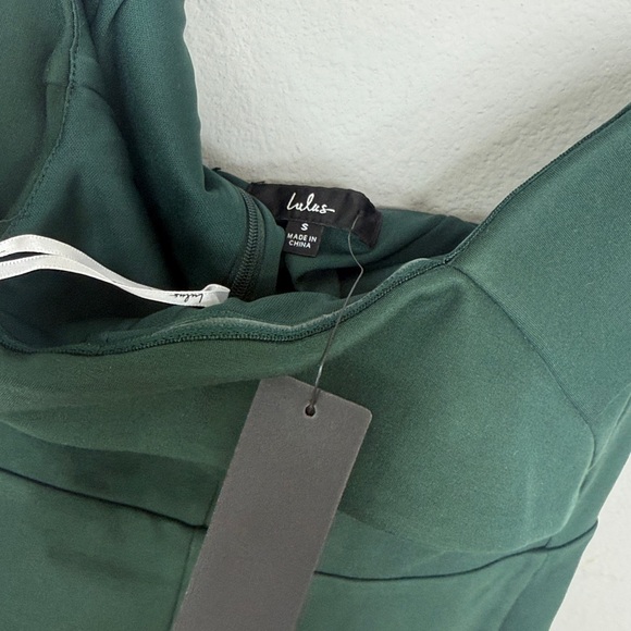 NWT Off Shoulder Dress - Picture 3 of 3